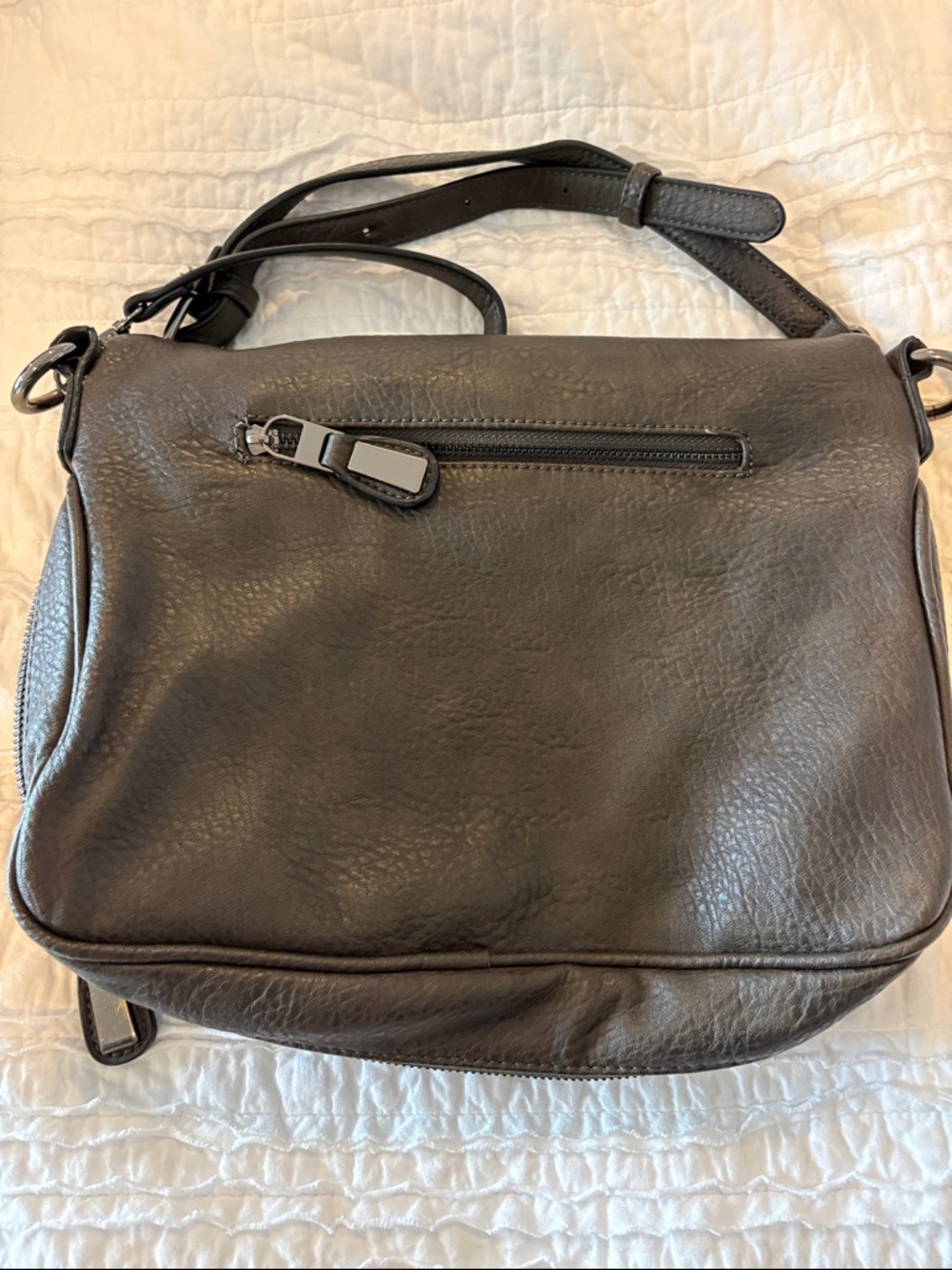 Moda Luxe Dandelion Faux Leather Crossbody - Picture 9 of 12